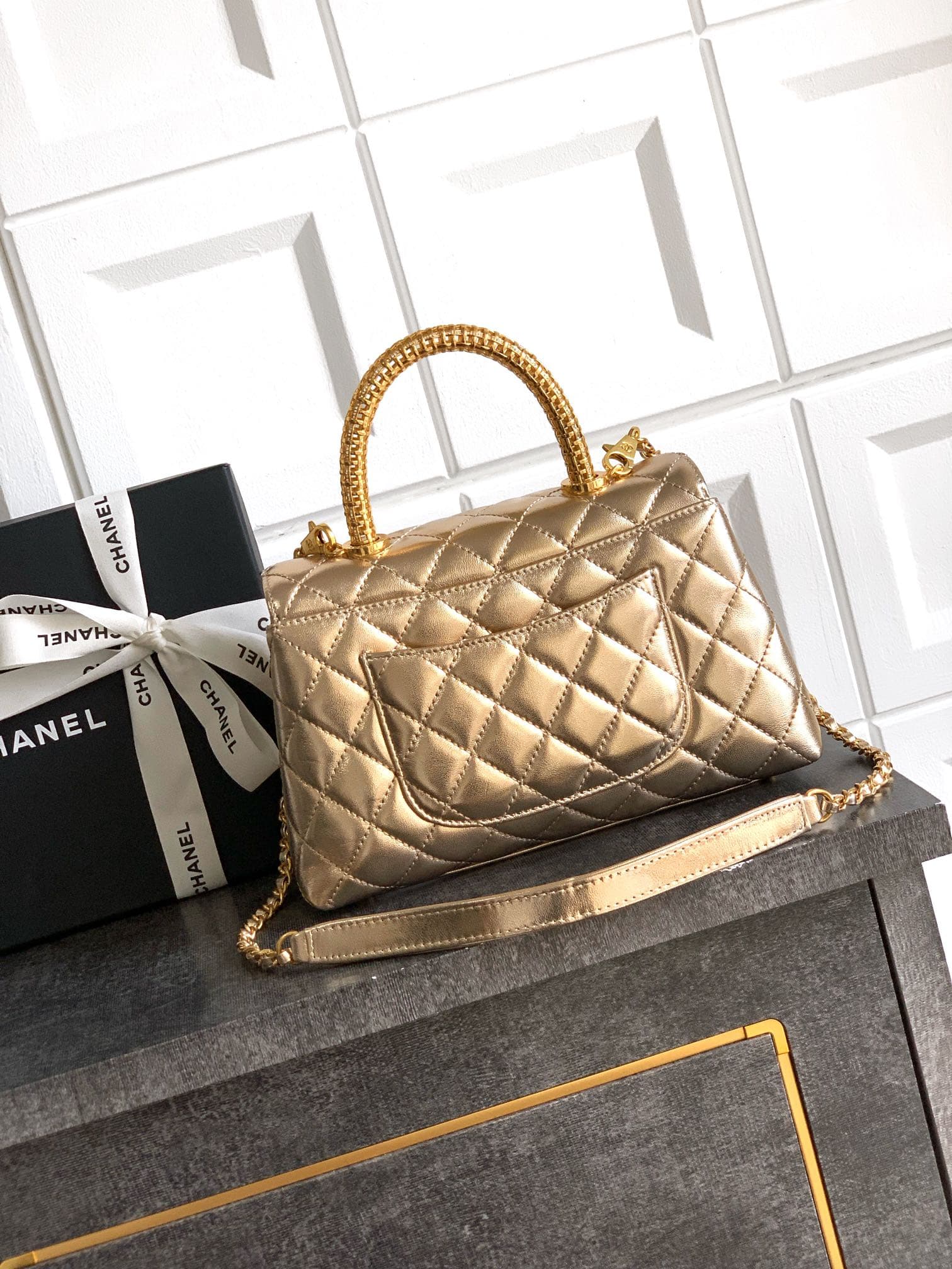 Chanel Coco Handle 2216