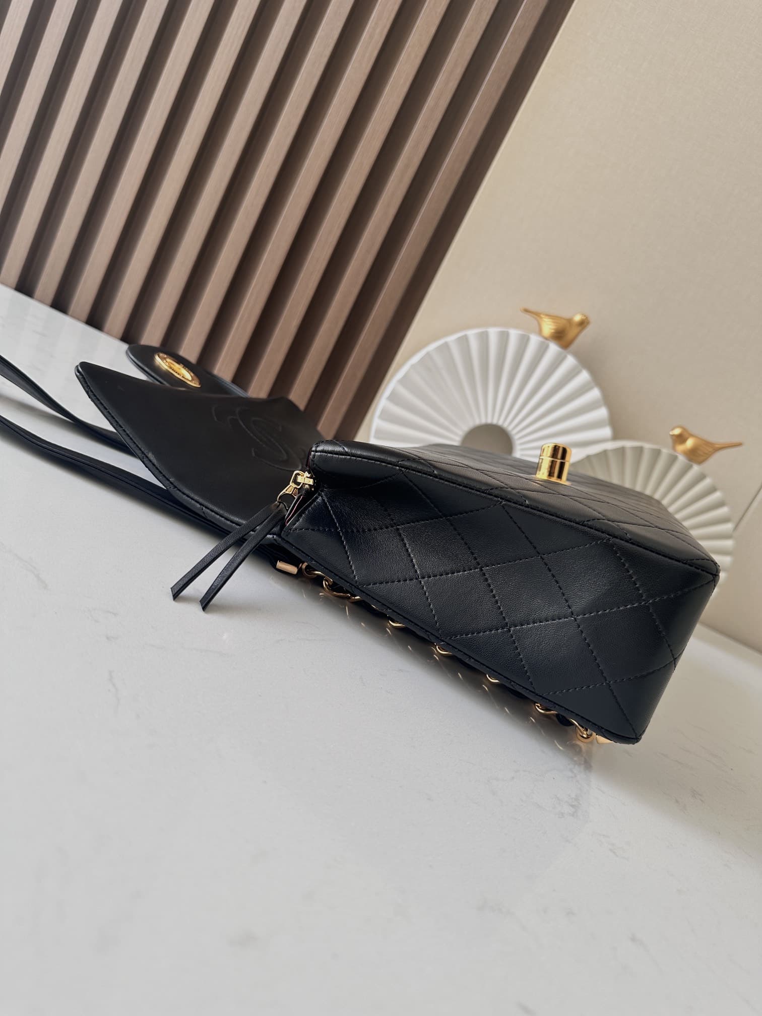 Chanel CF Classic Flap A2222