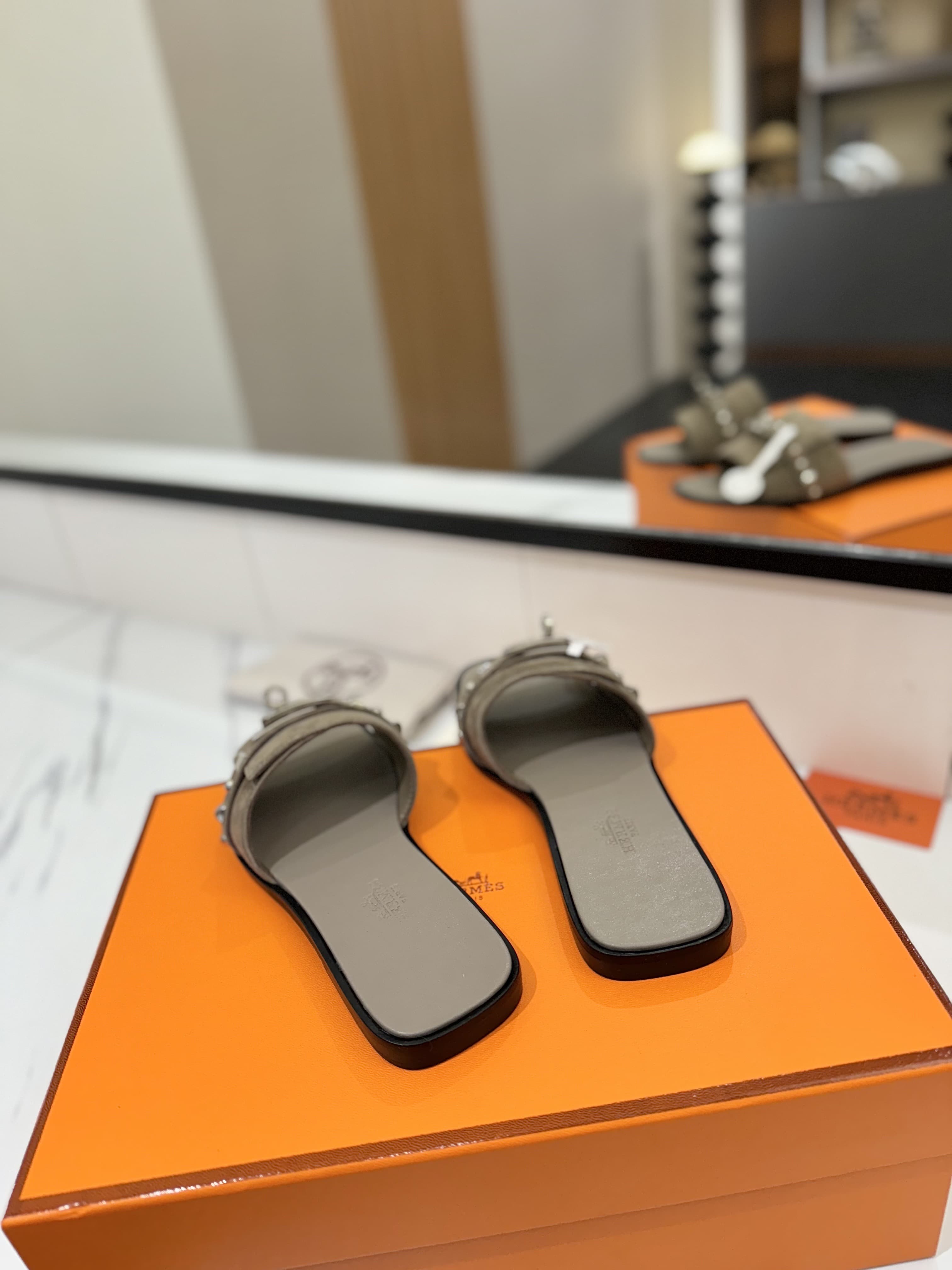 Hermes Slippers