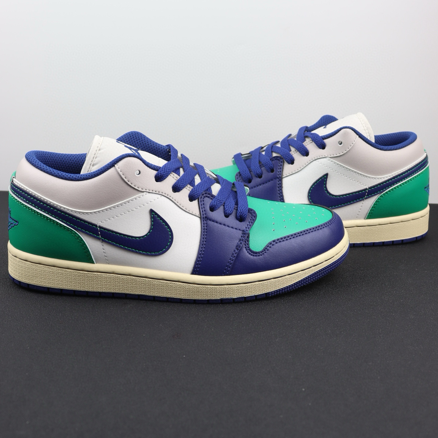 Nike Air Jordan 1 Low