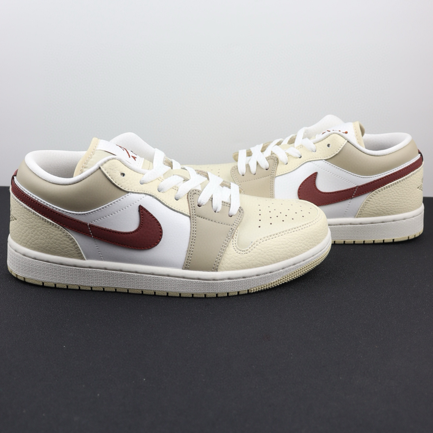 Nike Air Jordan 1 Low