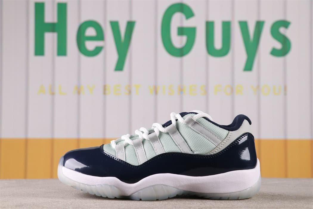 Nike Air Jordan 11 Low