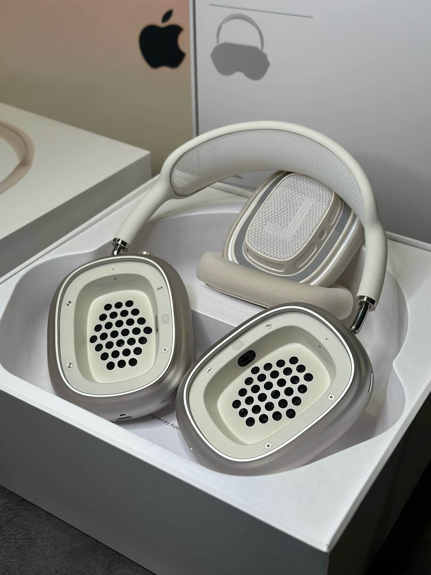 AirPods Max 2 Over-ear Headphones