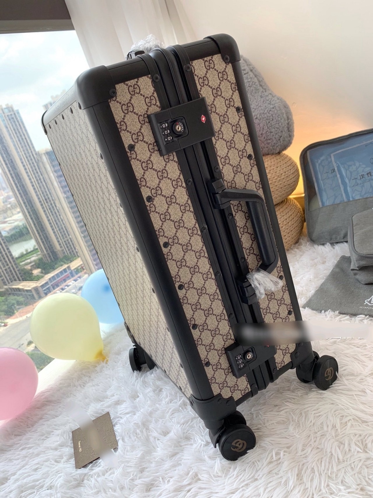 Gucci Suitcase Two Size（20/24 inches）