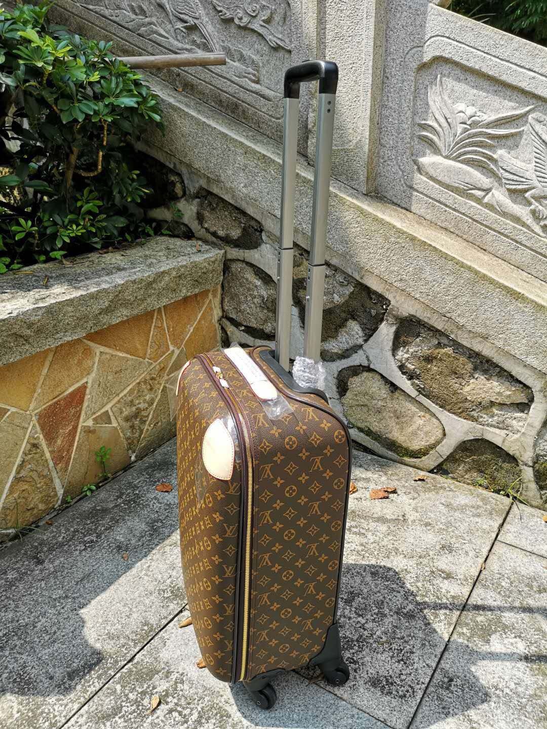 LV Suitcase Two Size（20/24 inches）