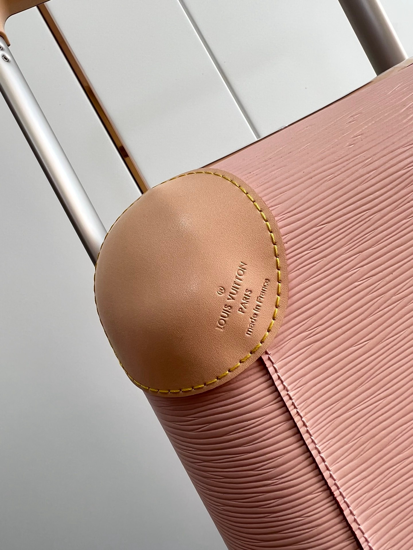 LV Suitcase Two Size（20/24 inches）