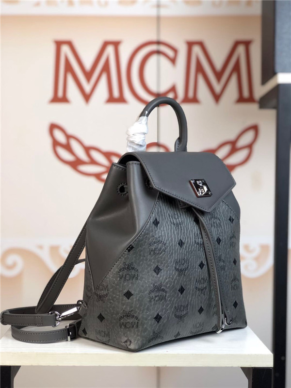 MCM Essential Backpack Size 24-21-12 005