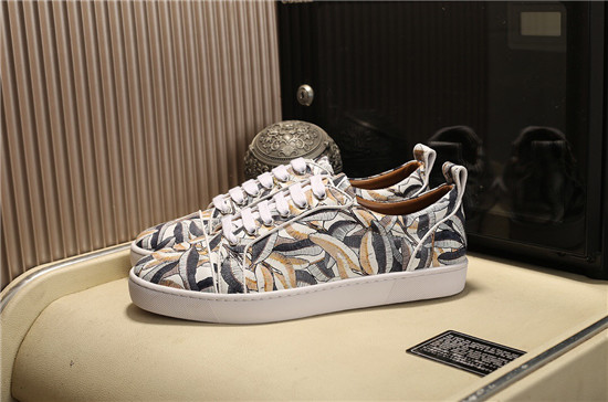 Chirstian Louboutin CL Low Rivet Casual Shoes 055