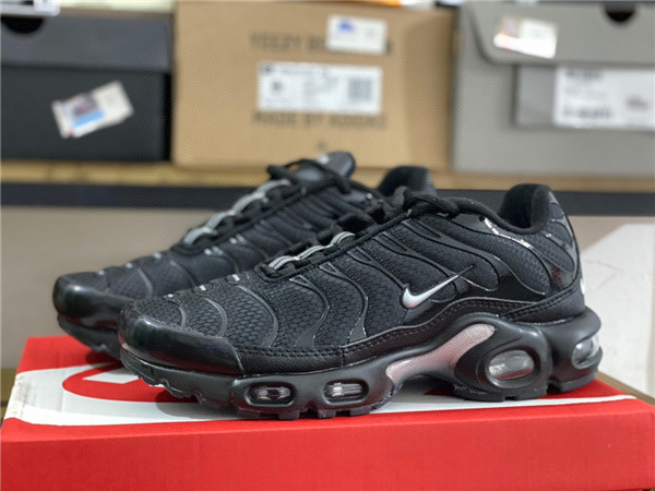 Nike Air Vapormax Plus TN 1.0 SZ 39-13
