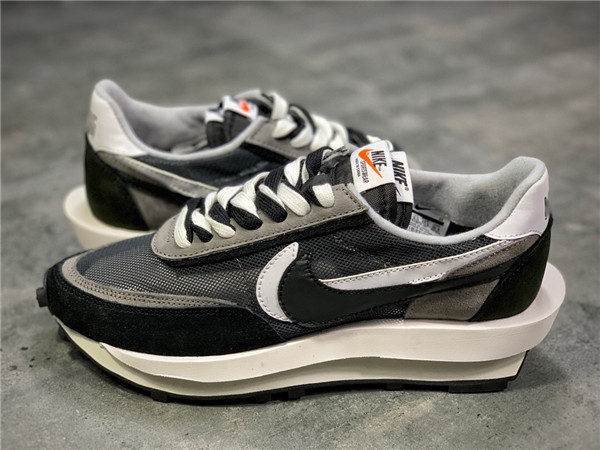 Sacai x Nike Waffle Daybreak 002