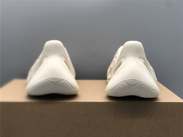 Adidas Yeezy Foam Runner White GV7903