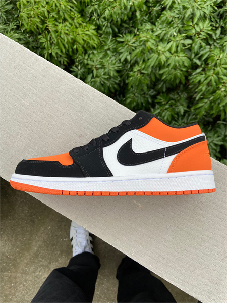 Nike Air Jordan 1 Low