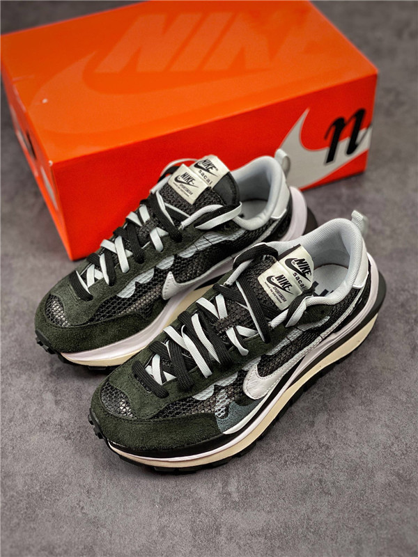 Sacai x Nike VaporWaffle 3.0 Black White