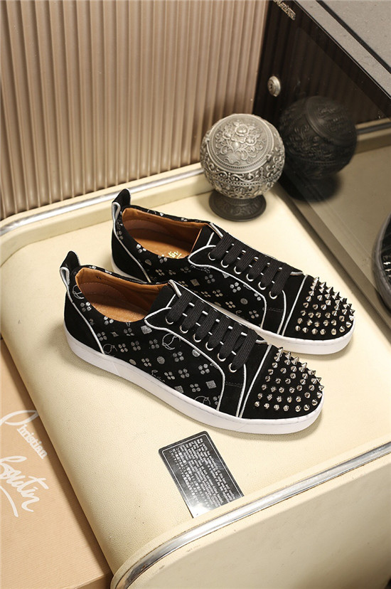 Chirstian Louboutin CL Low Rivet Casual Shoes 053