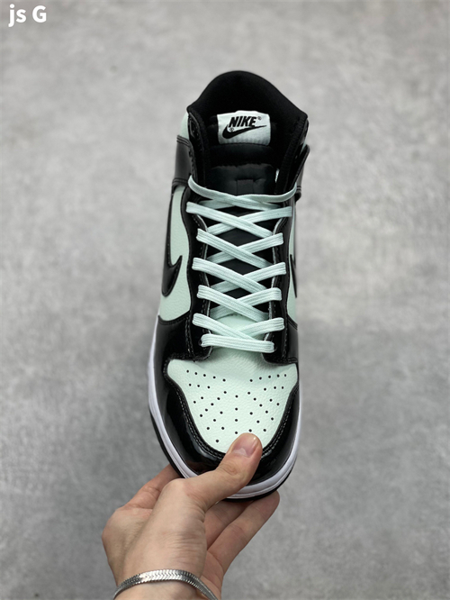 Nike SB Dunk High Barely Green
