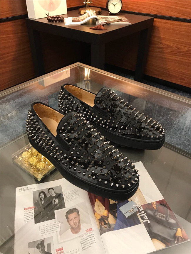 Chirstian Louboutin CL Low Rivet Casual Shoes 005