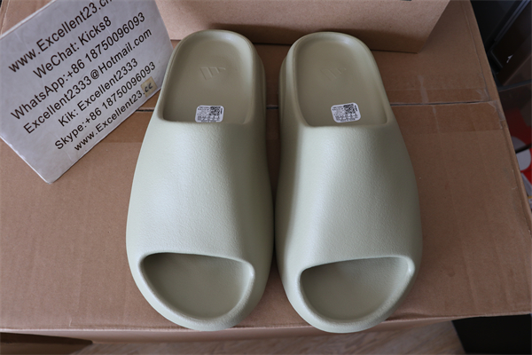 Yeezy Slide FZ5904