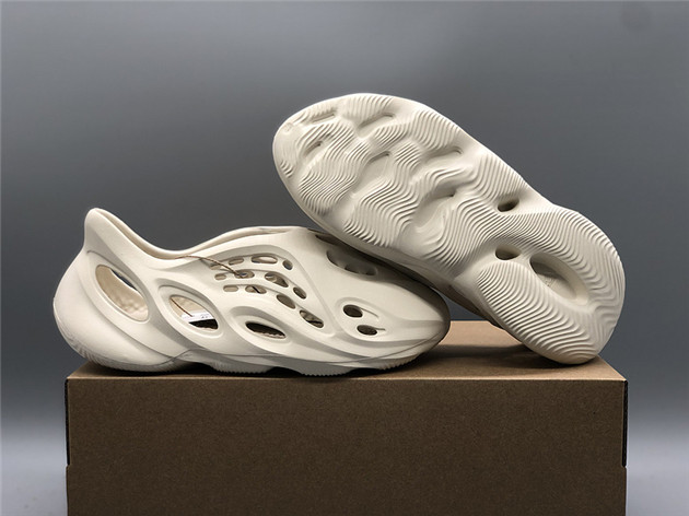 Adidas Yeezy Foam Runner White GV7903