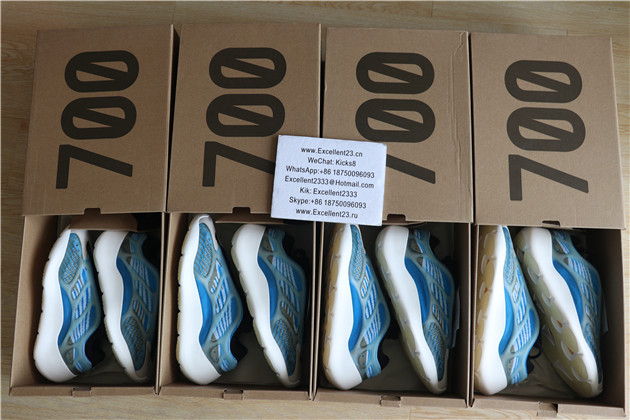 Adidas Yeezy Boost 700 v3 Arzareth G54850