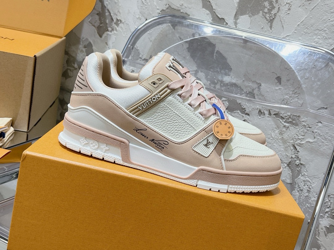 LV Trainer shoes women