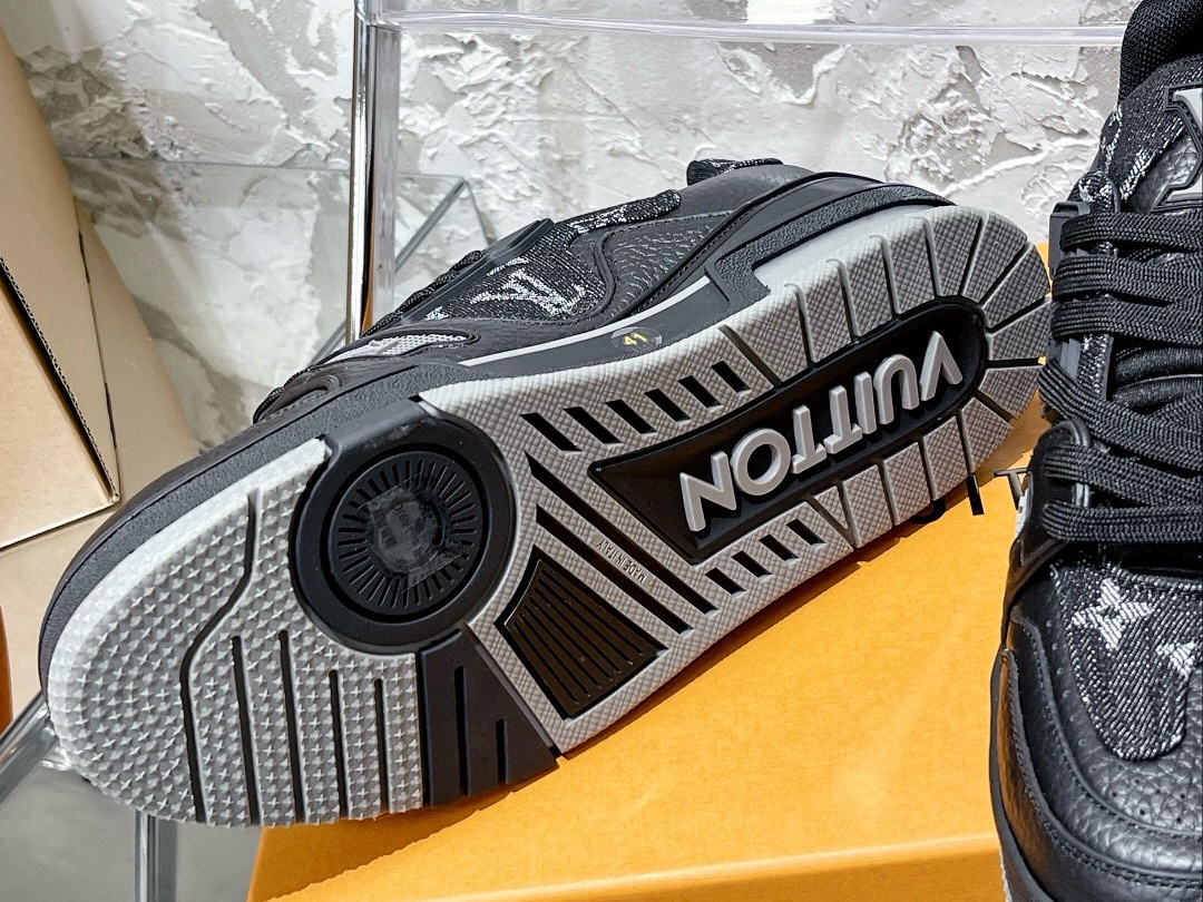 LV Trainer shoes #54