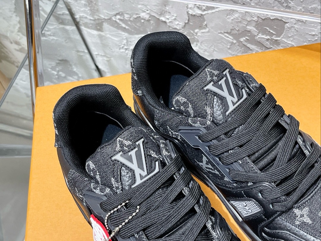 LV Trainer shoes #54
