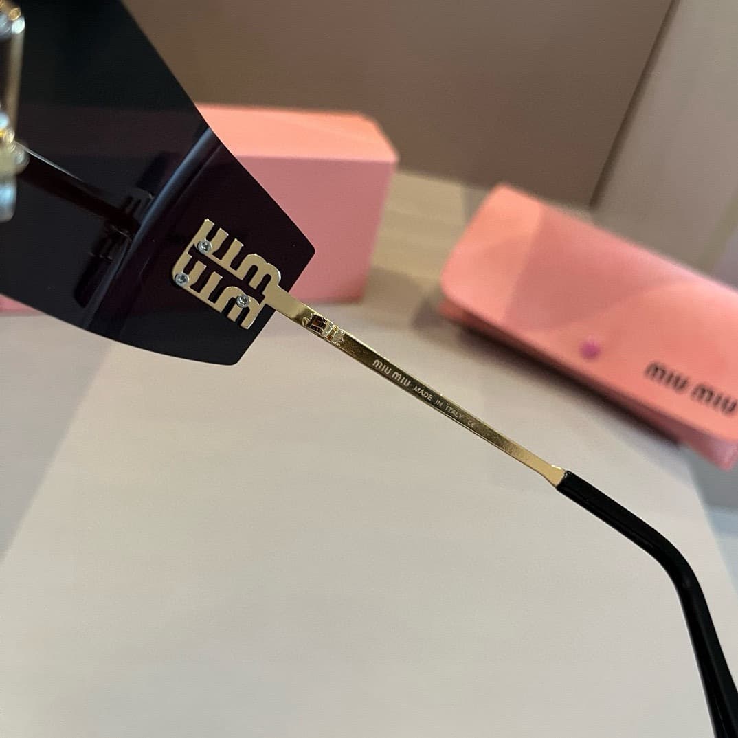 Miumiu Sunglasses