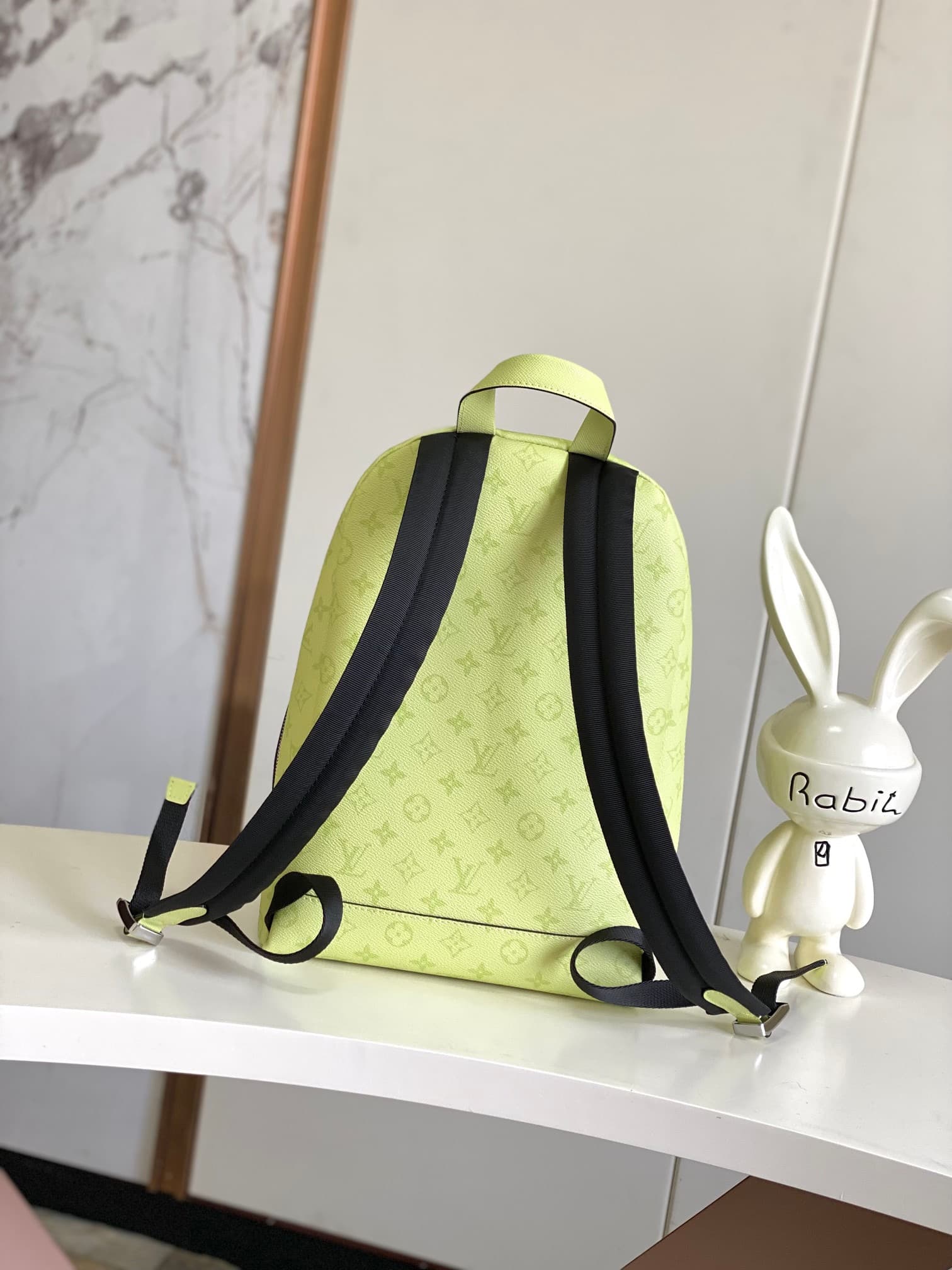 LV Backpack M14076(DM For Price）