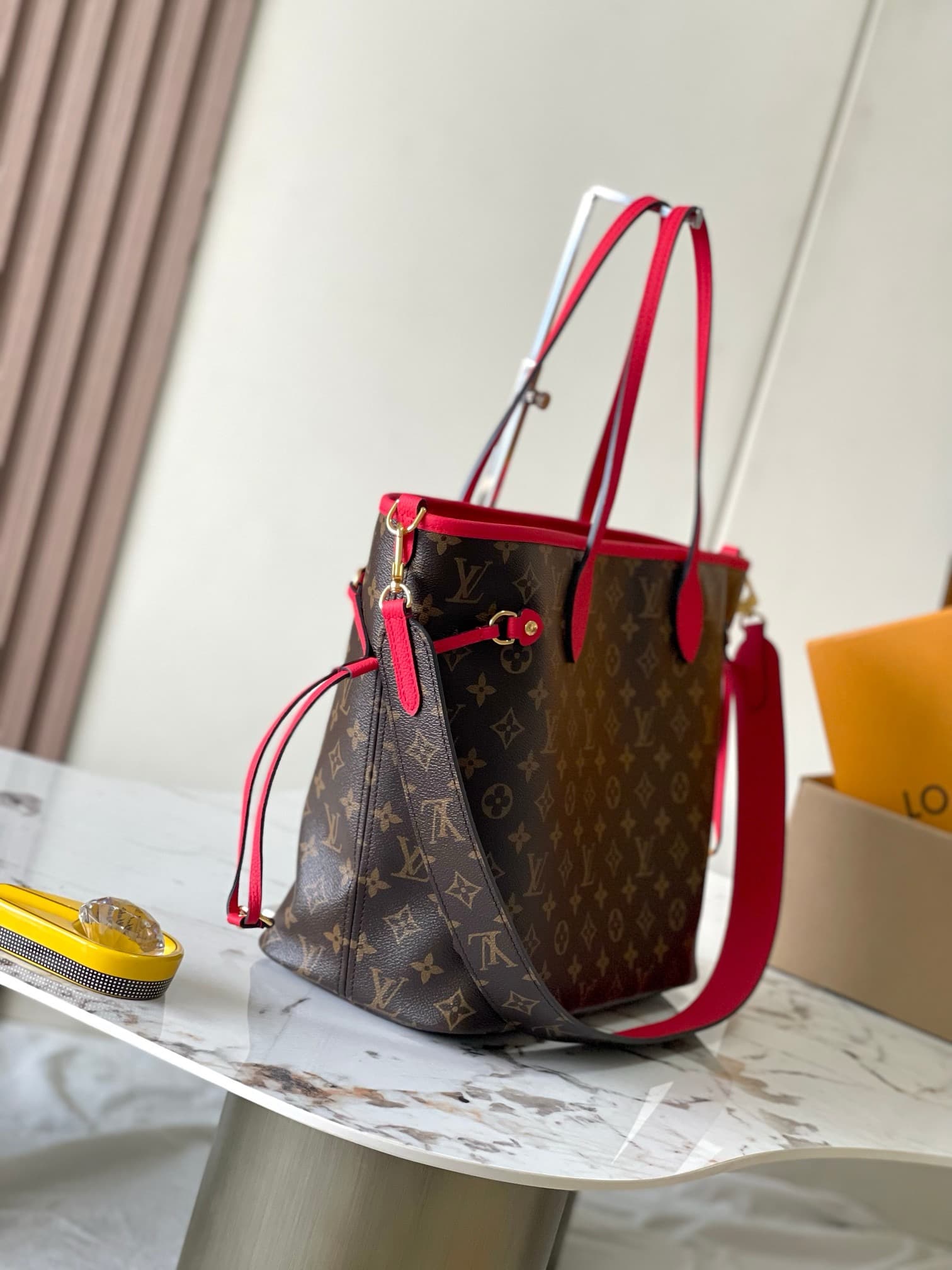 LV Bag Neverfull M12096
