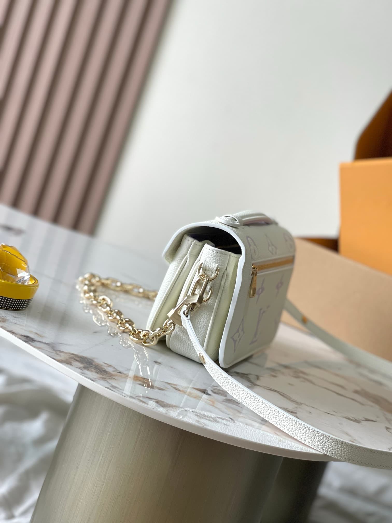 LV HandBag Pochette  M23940