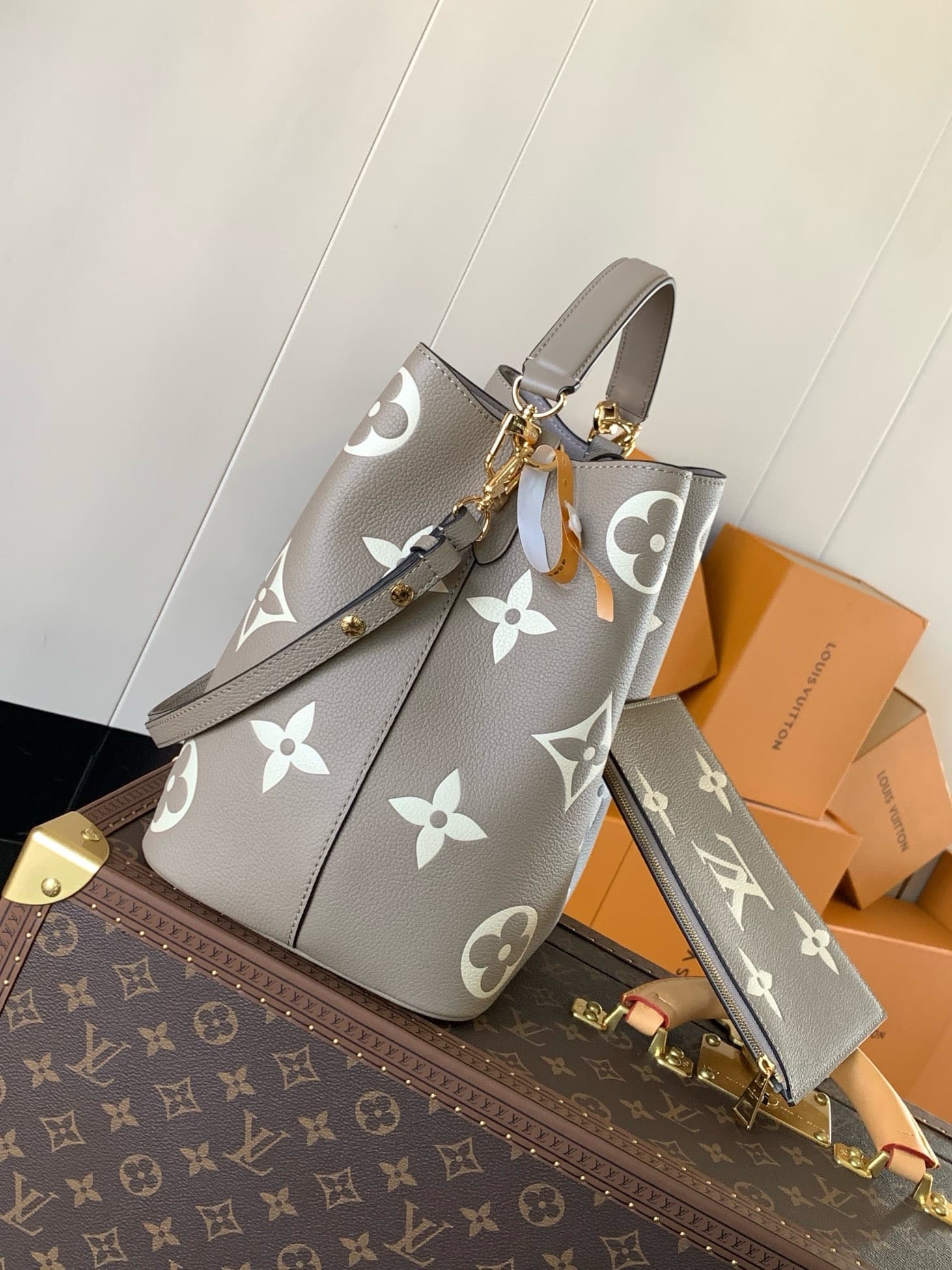 LV Bag Neonoe  M45555