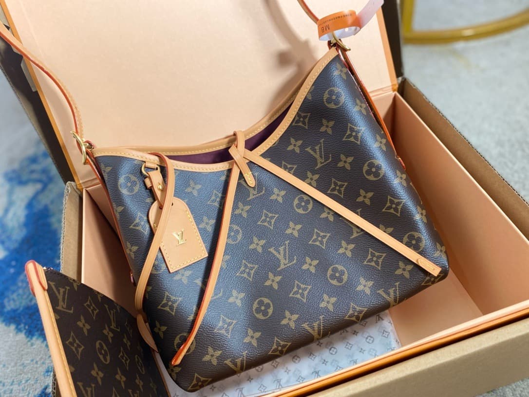 LV Carryall HandBag