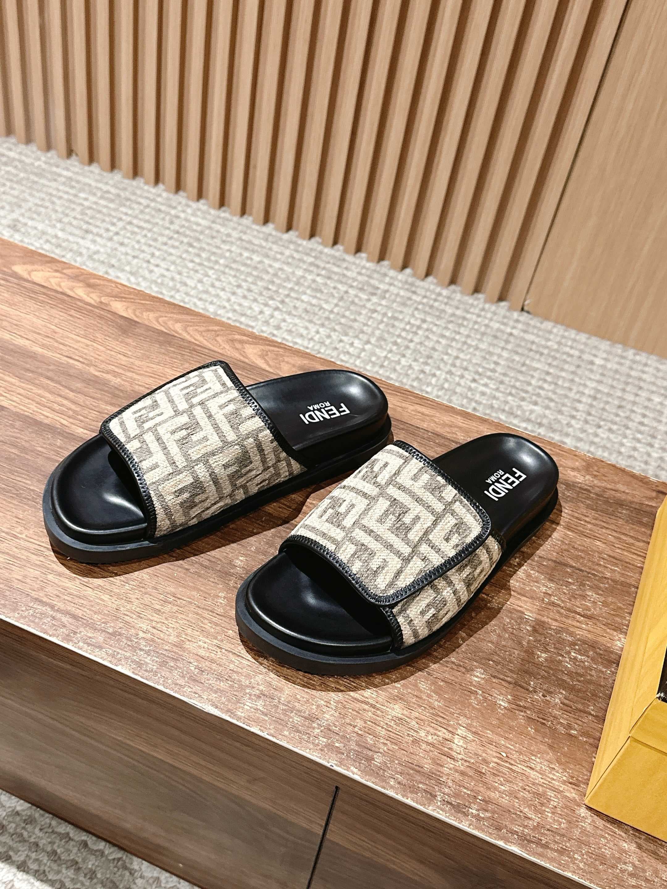 Fendi Couple Slippers