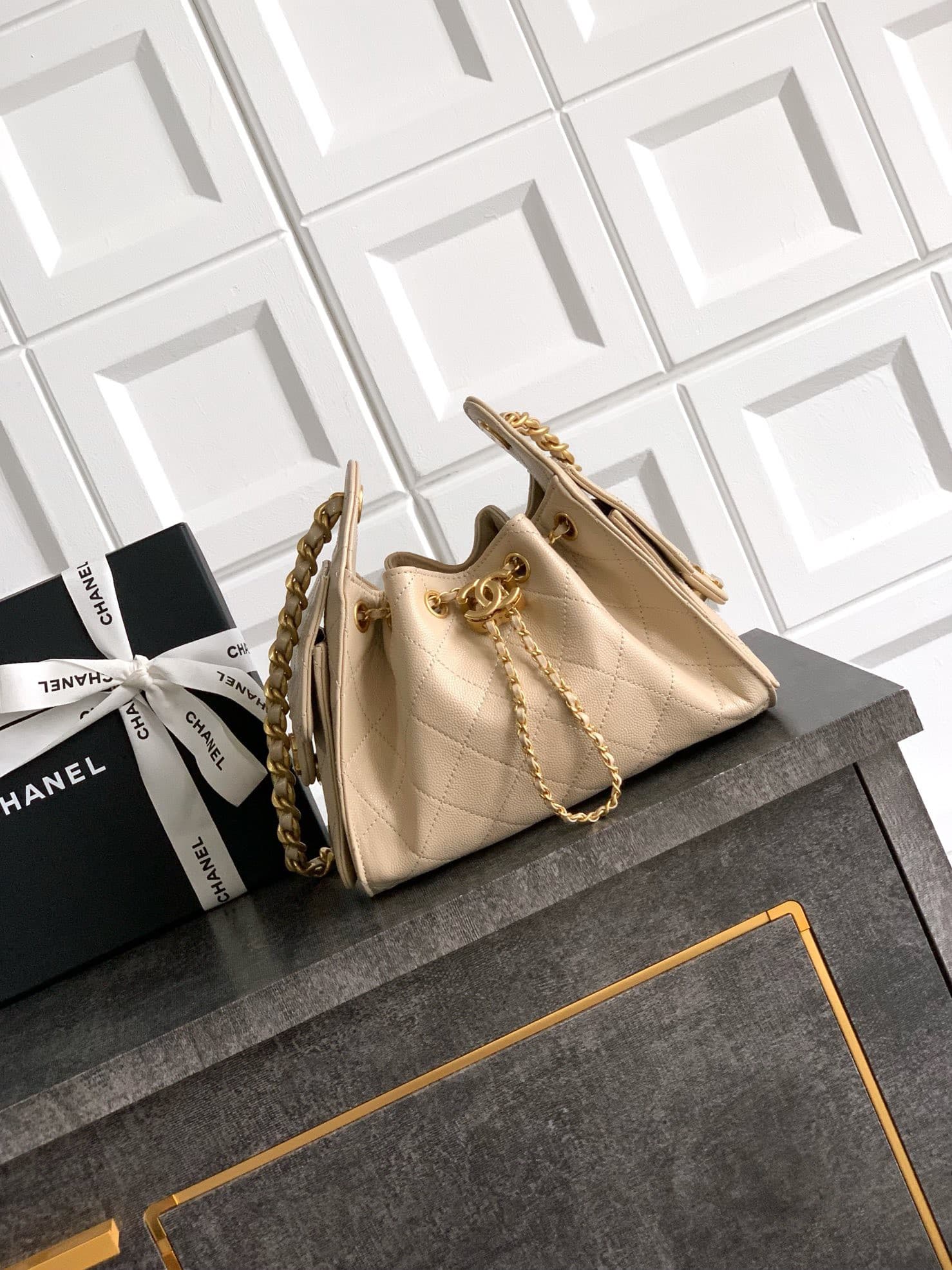 Chanel 25 Bag AS5631