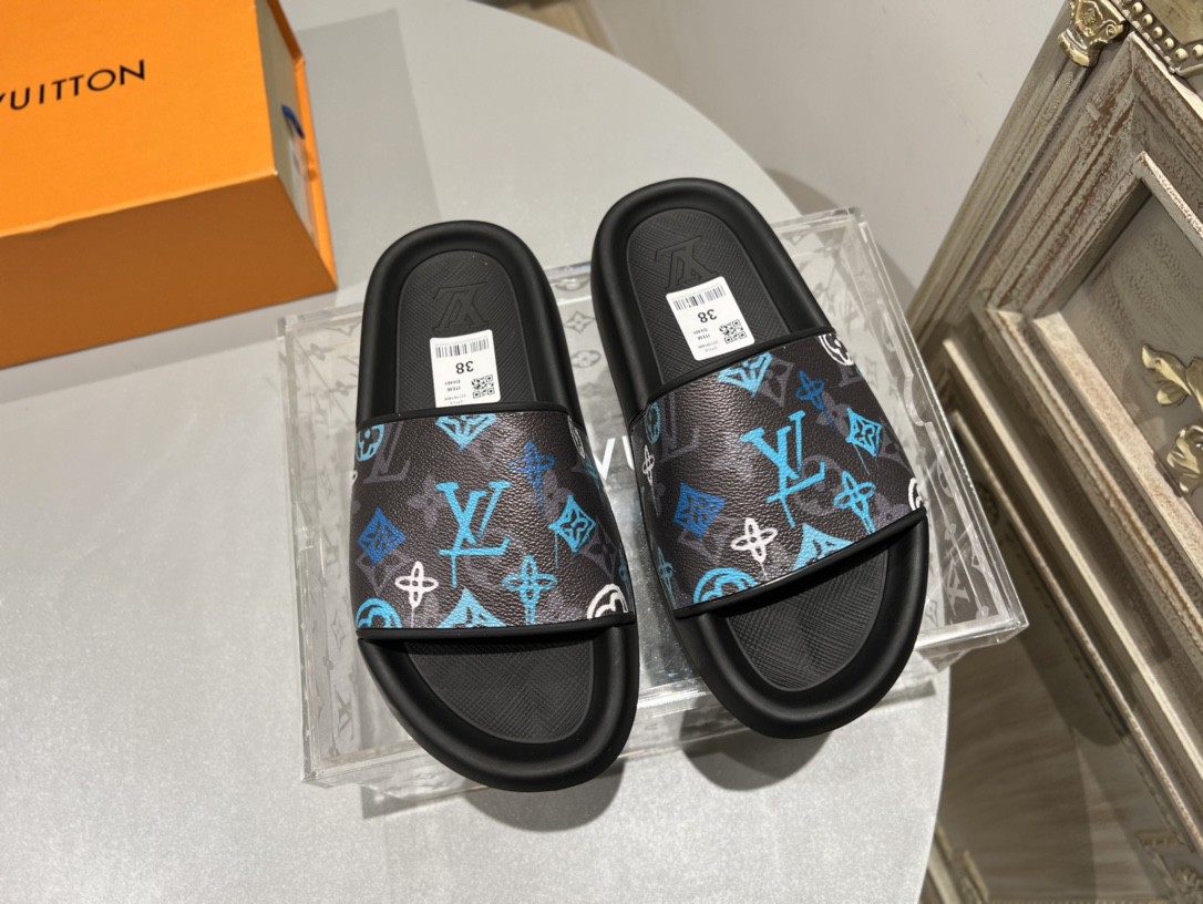 LV Couple Slipper