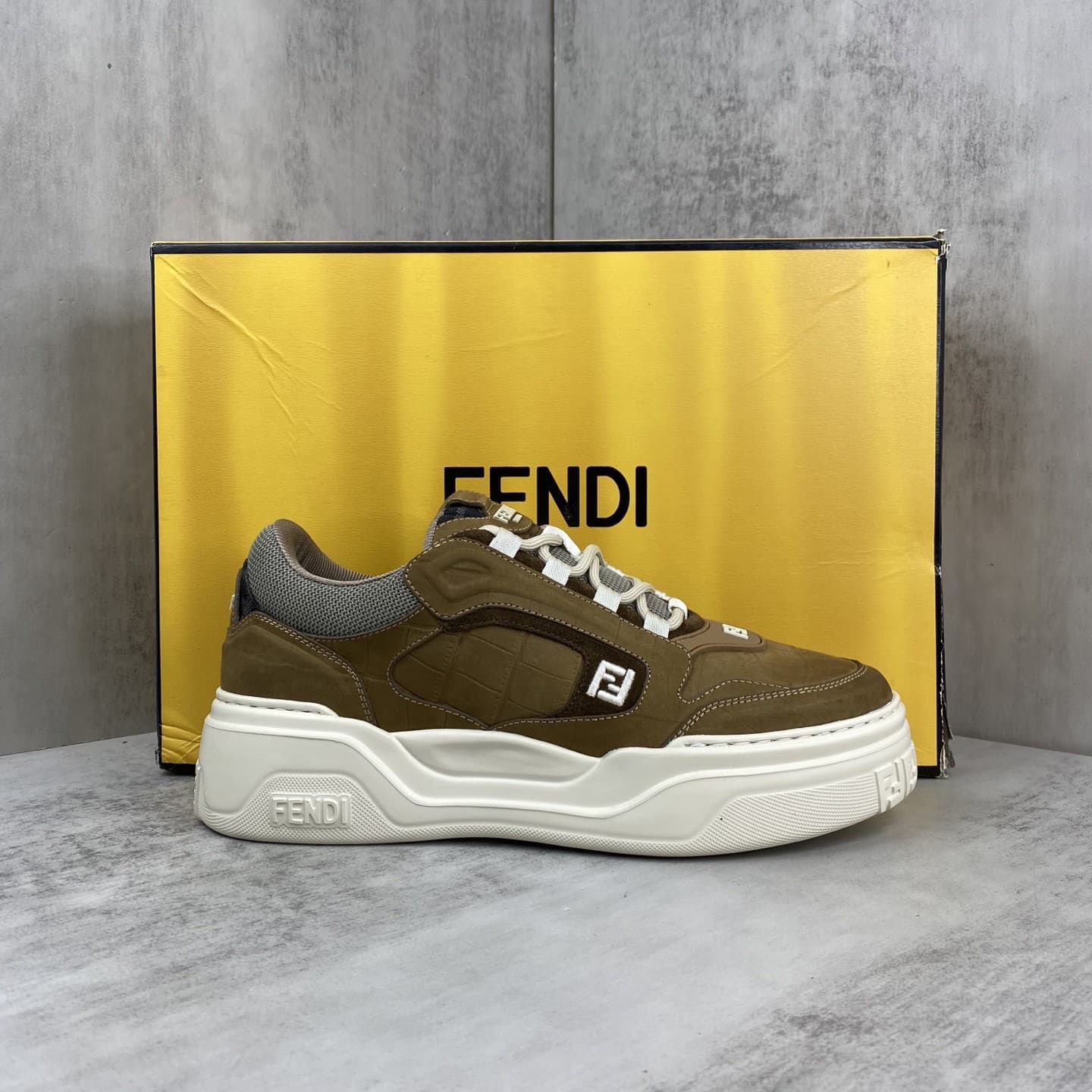 Fendi Couple Shoes