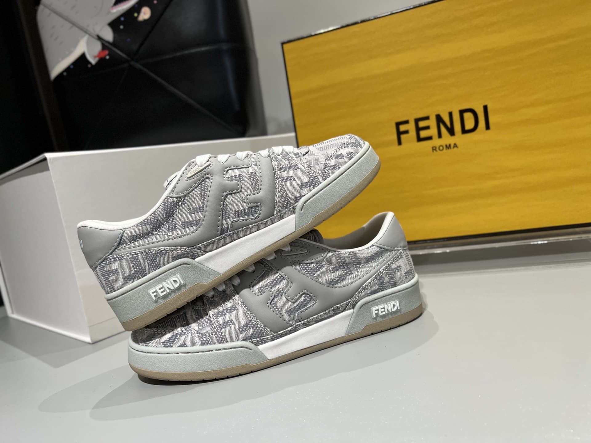 Fendi Couple Shoes