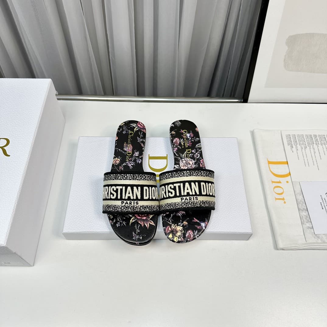 Dior Woman Slippers