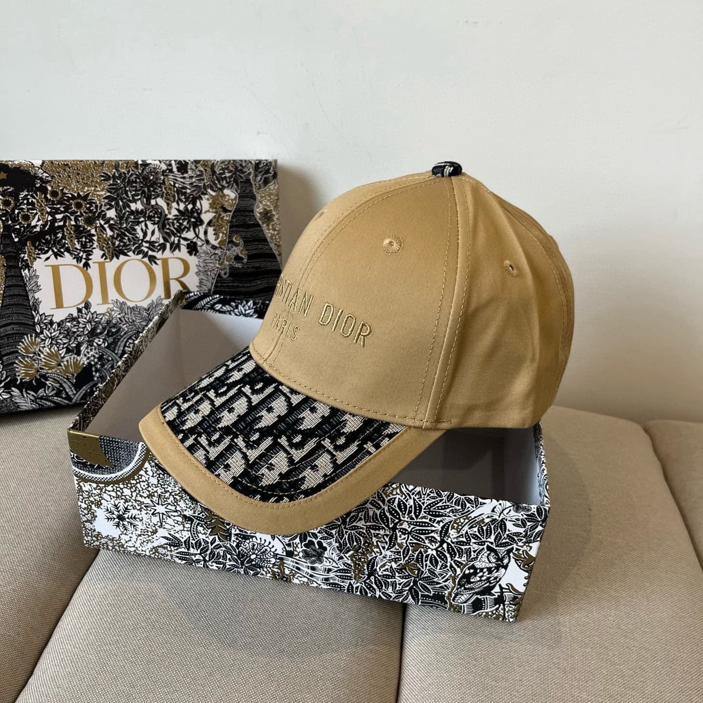 Dior Cap