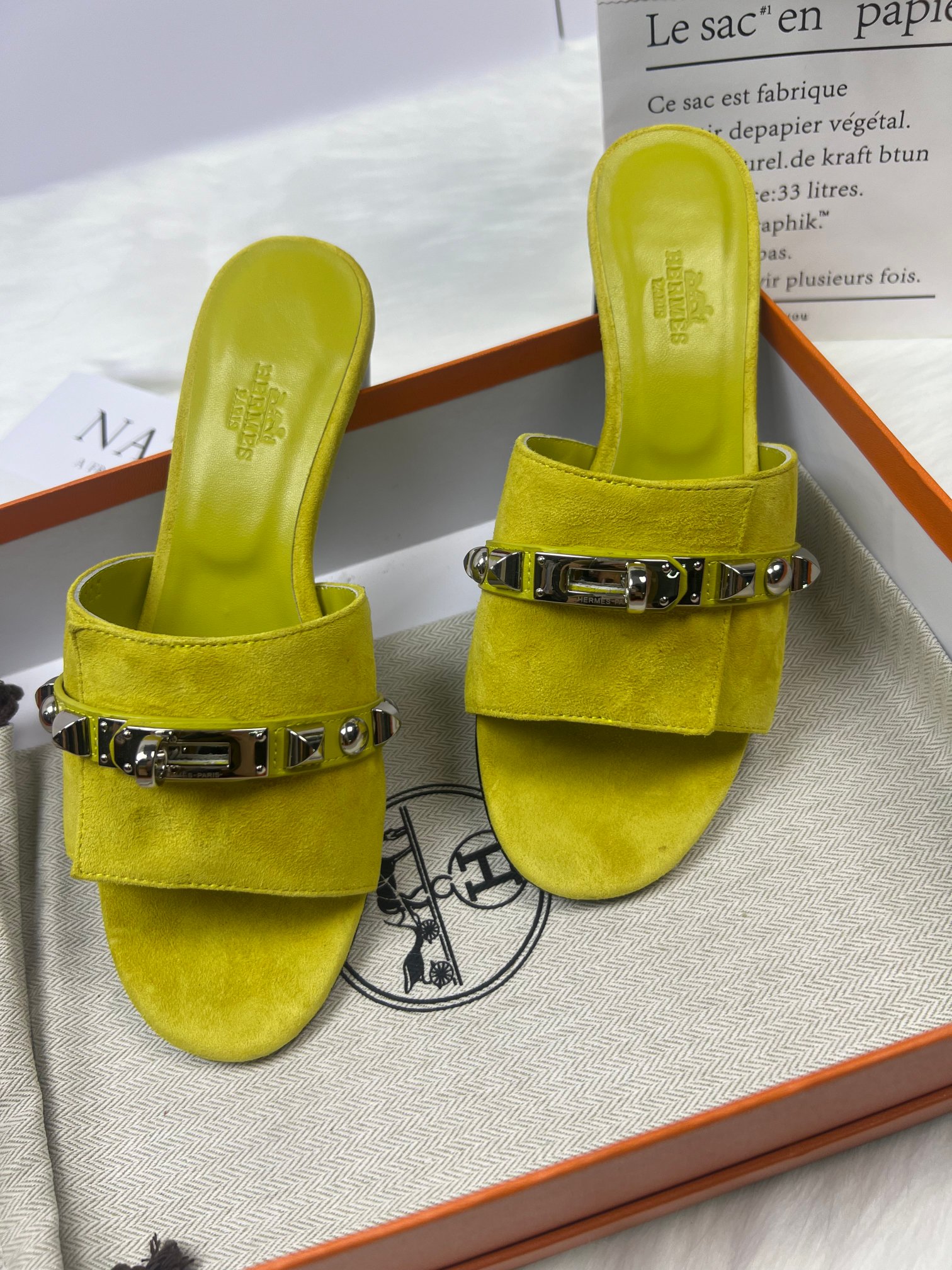 Hermes Slippers