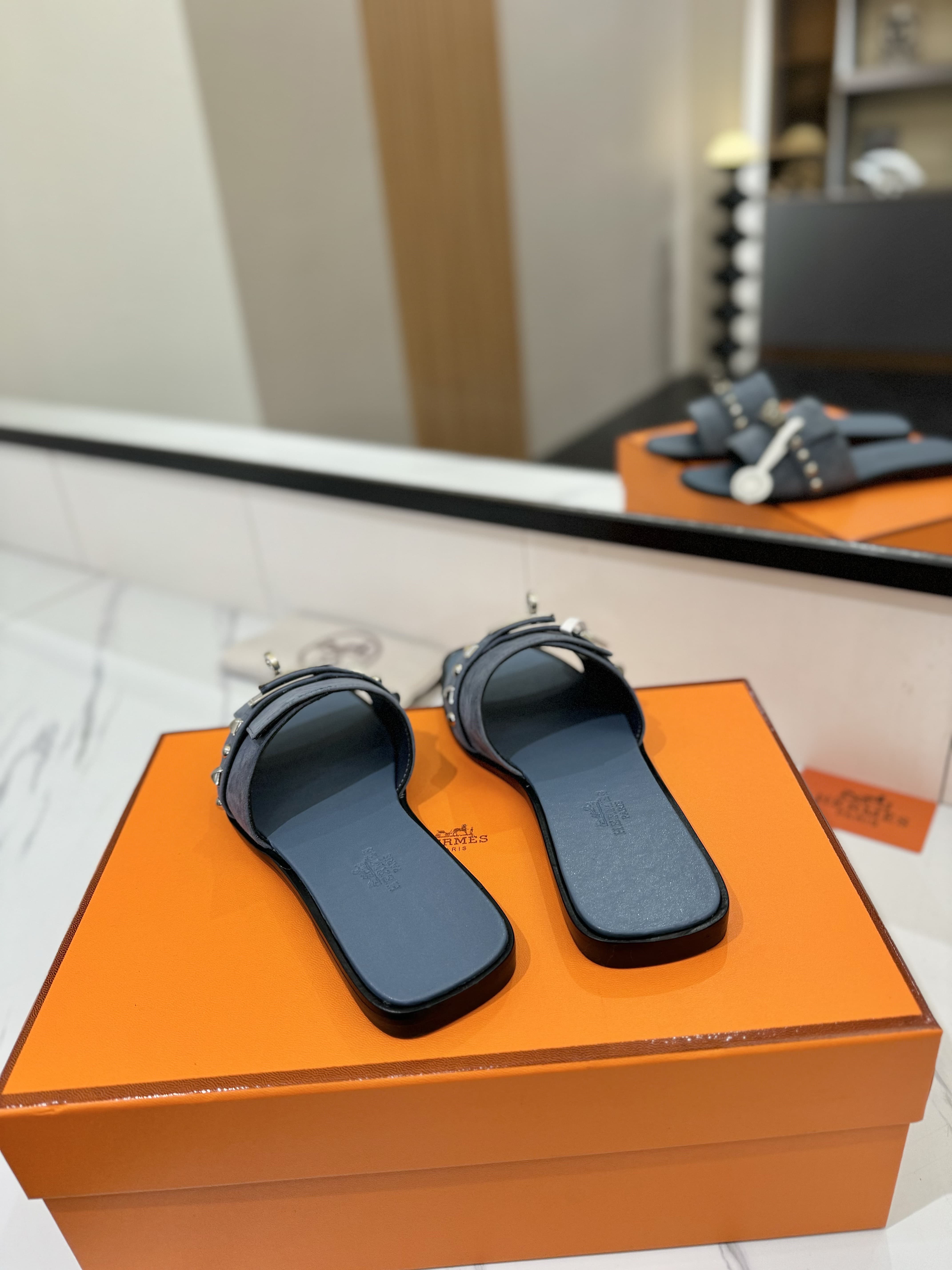 Hermes Slippers