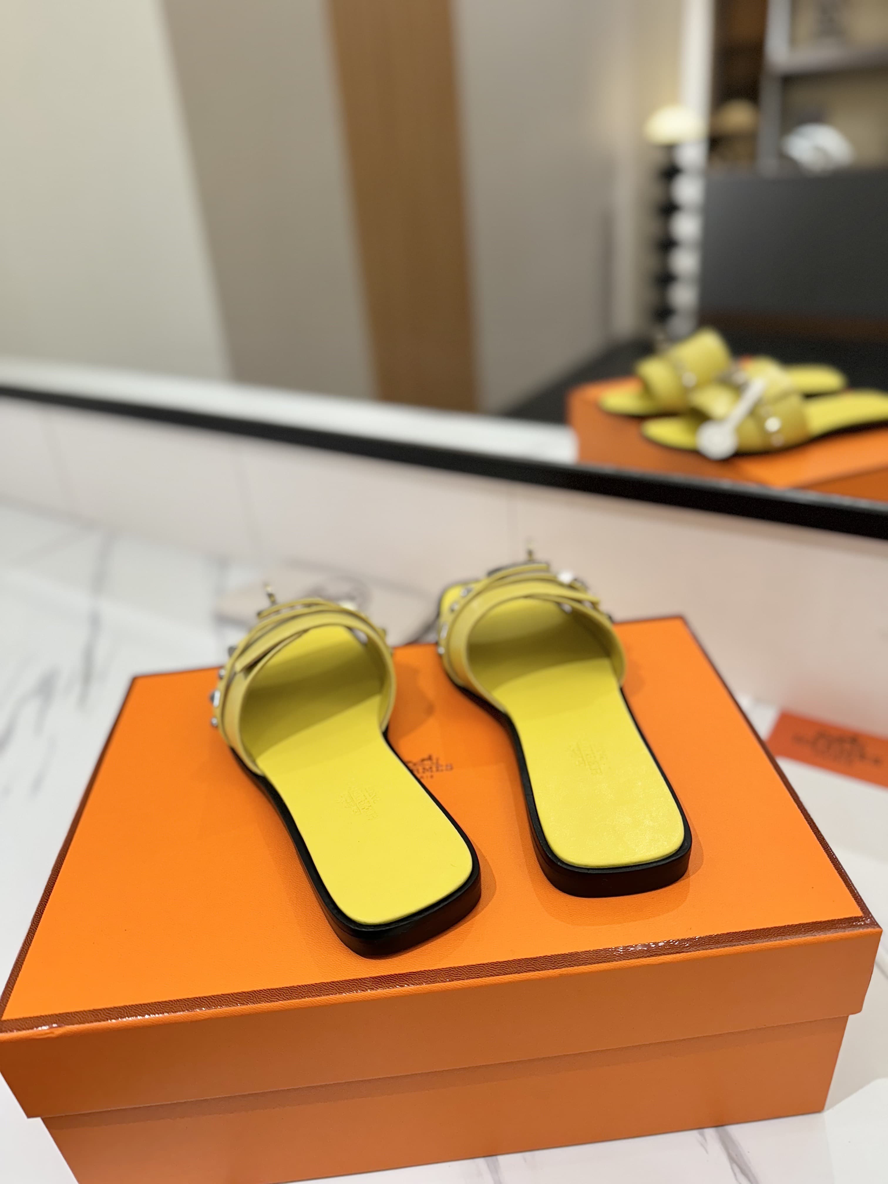 Hermes Slippers