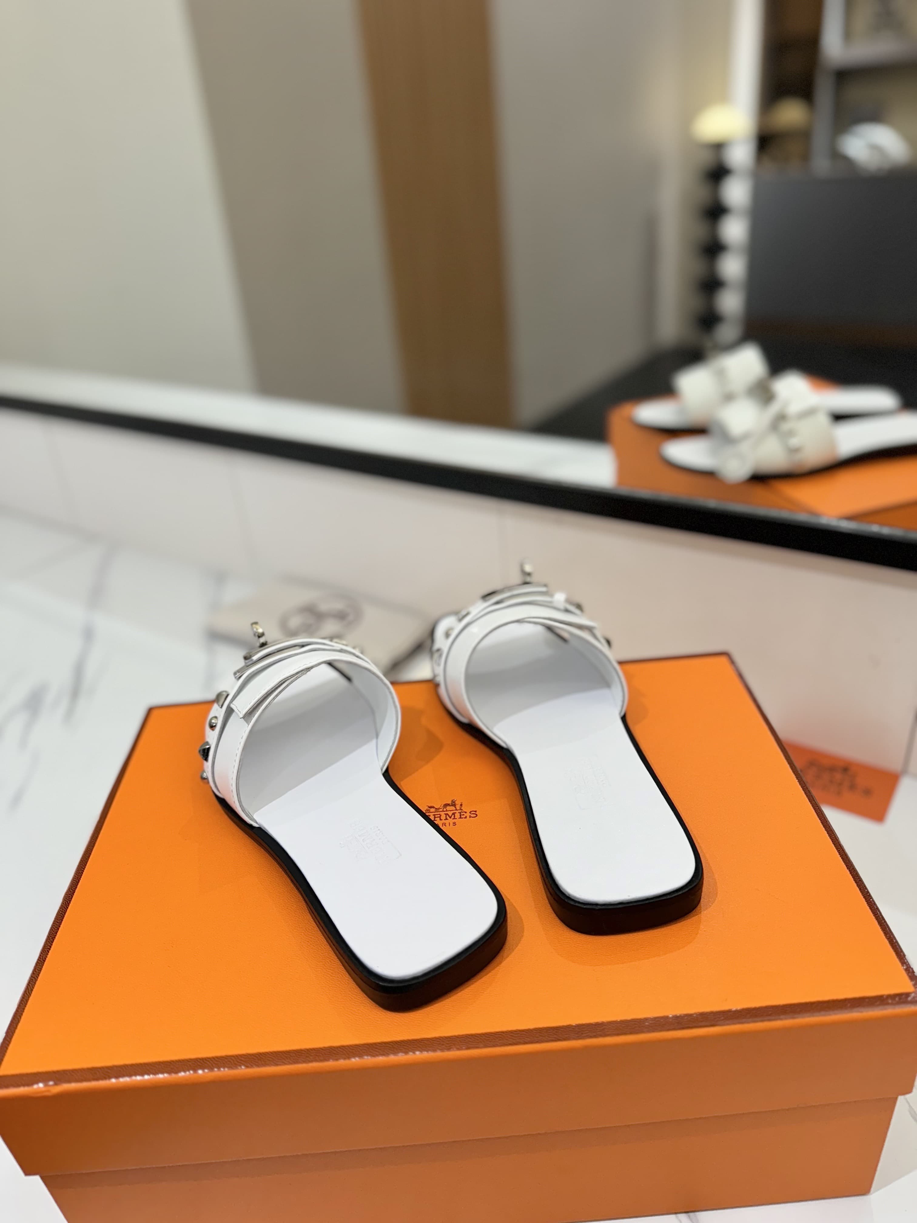 Hermes Slippers