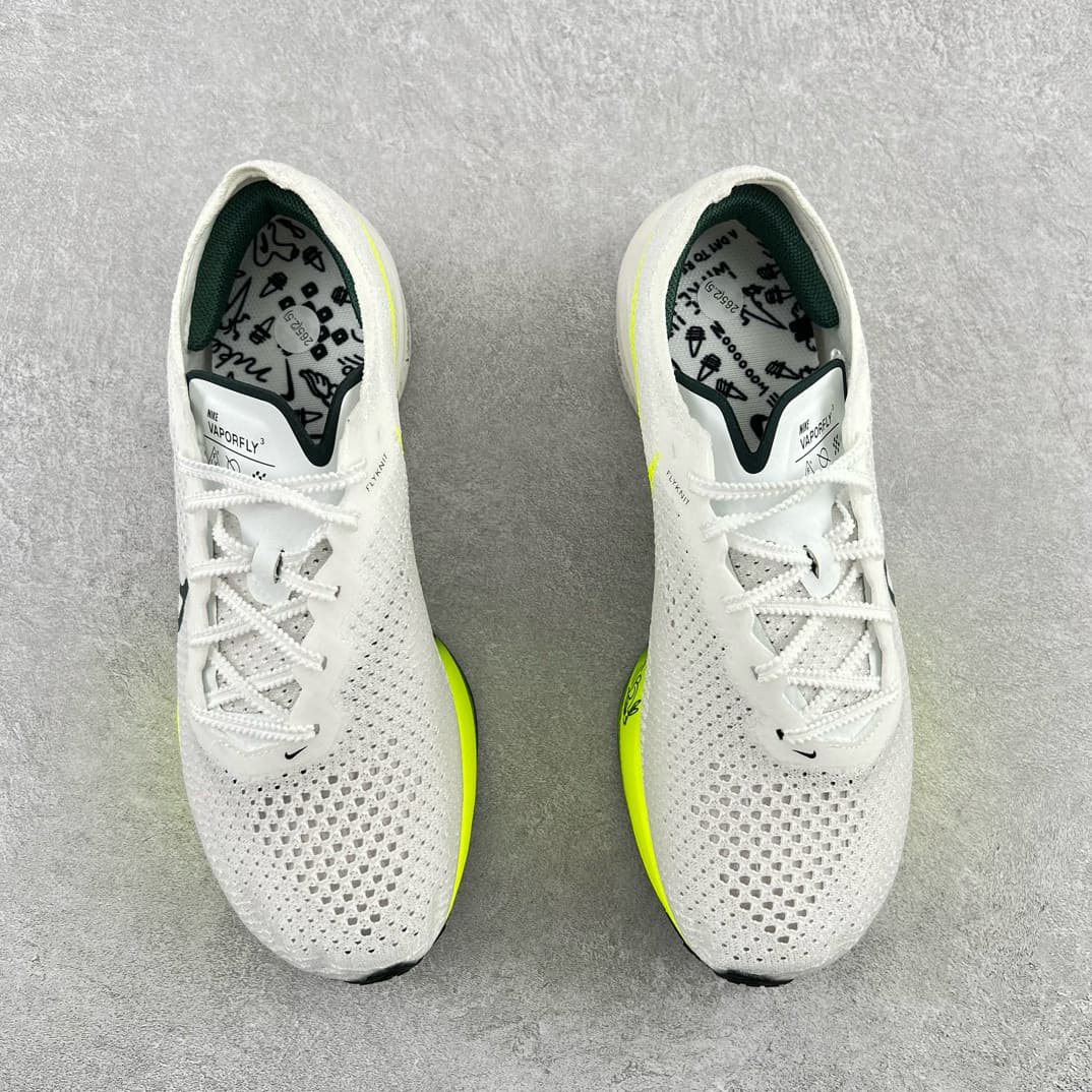Nike  Zoomx Vaporfly Next% 3