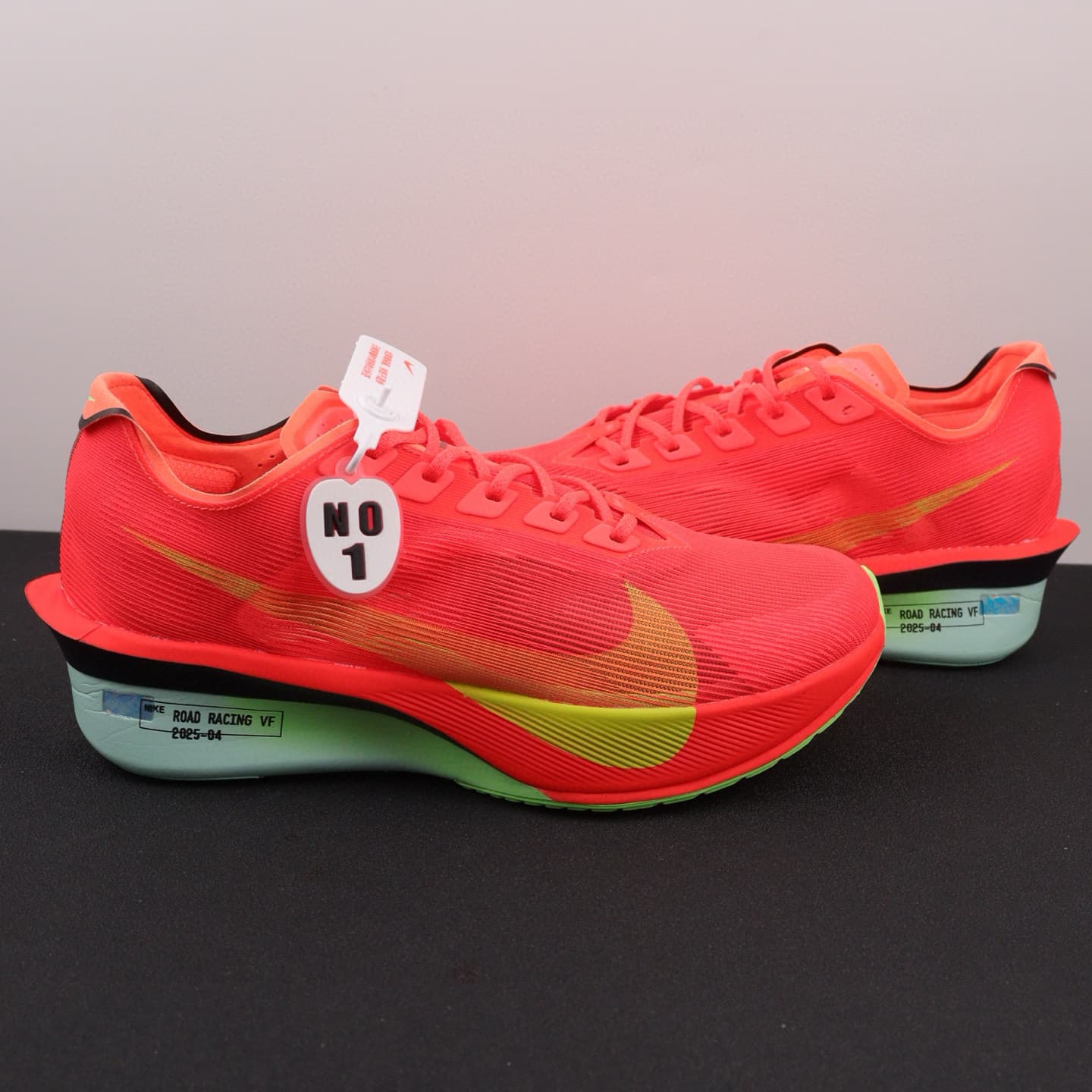 Nike  Zoomx Vaporfly Next% 4