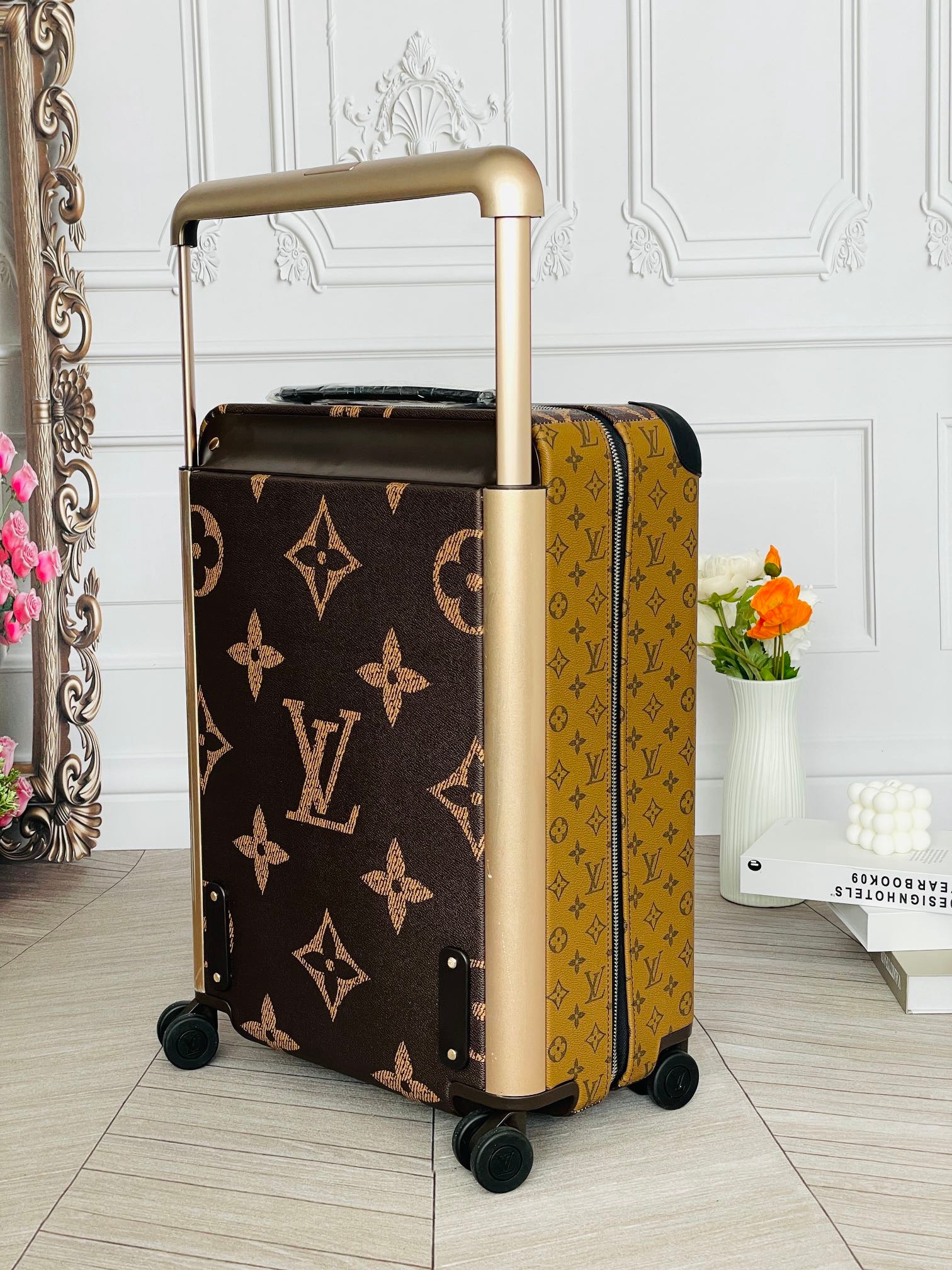 LV Suitcase Two Size（20/24 inches）